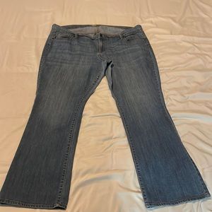 Old Navy Mid Rise Bootcut Jean